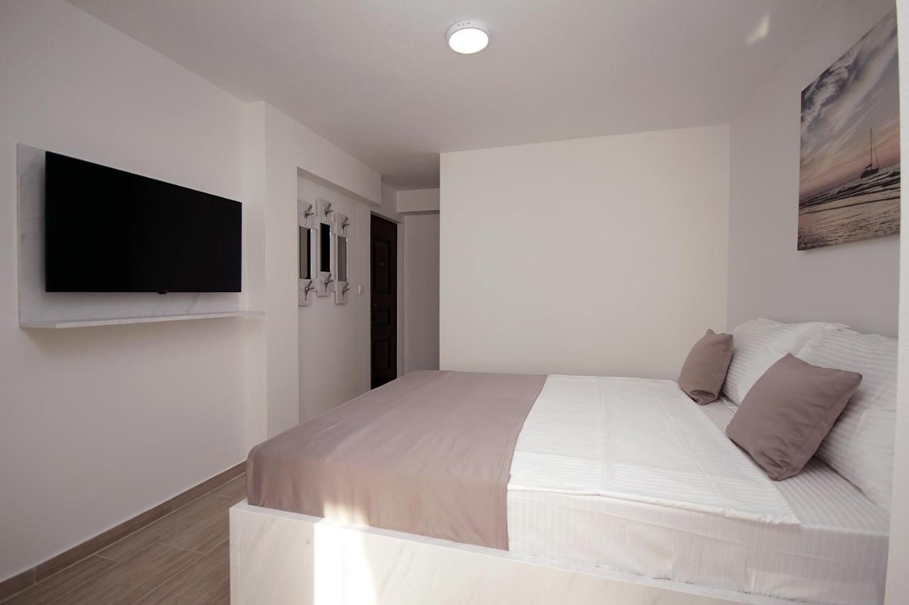 Apartments Residence Dj Petrovac 외부 사진