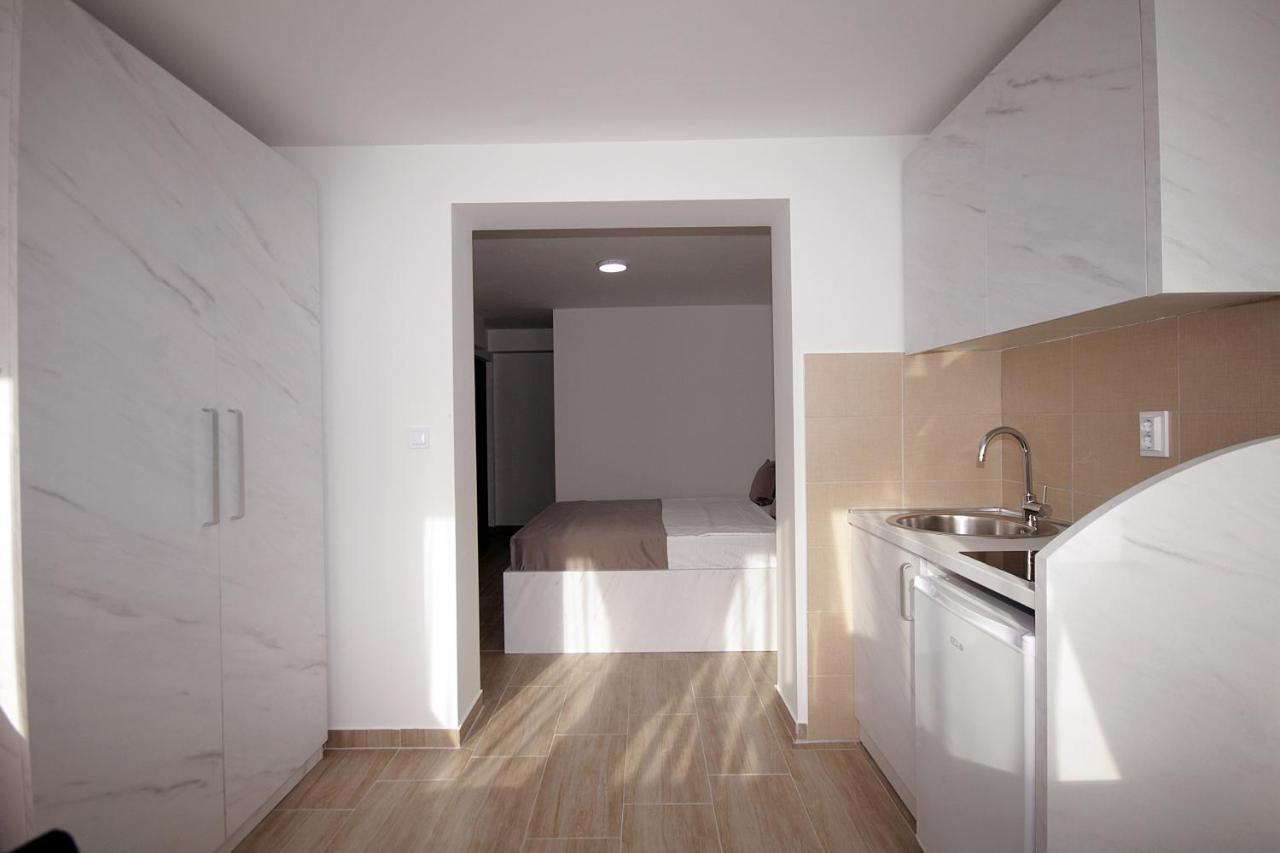 Apartments Residence Dj Petrovac 외부 사진